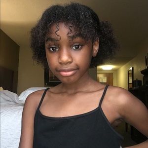 Meet your Posher, Briea